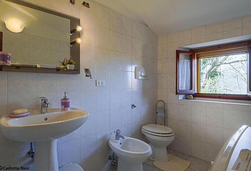 ベッドアンドブレックファースト La Calla