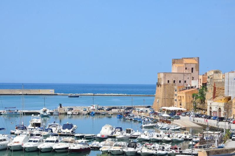 Хостел N Amuri Residence