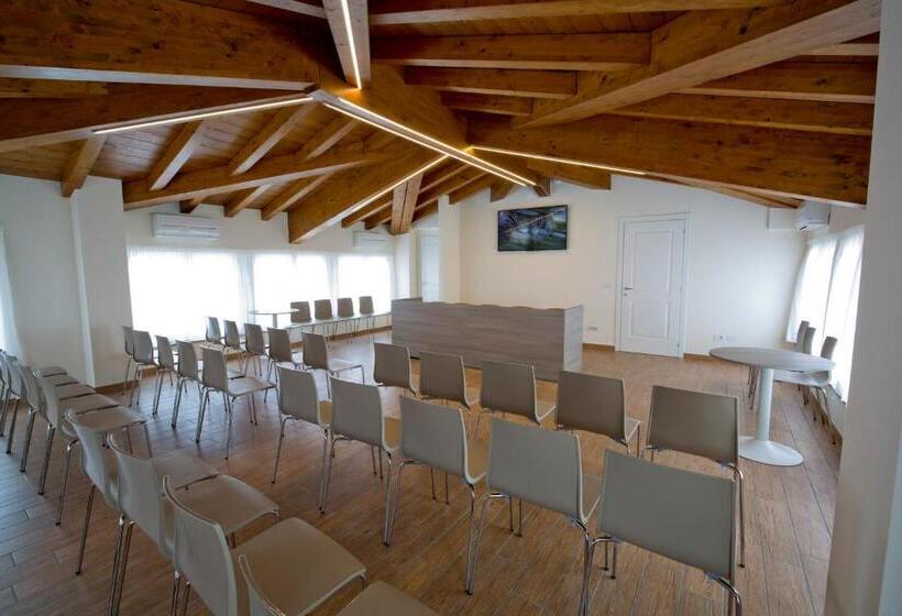 여관 Villa Carolina Resort