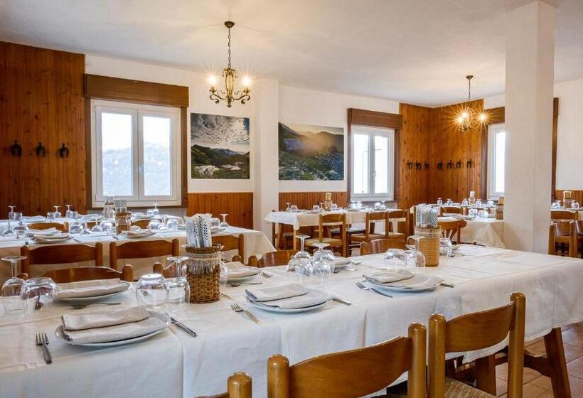 ホテル Albergo Ristorante Payarin