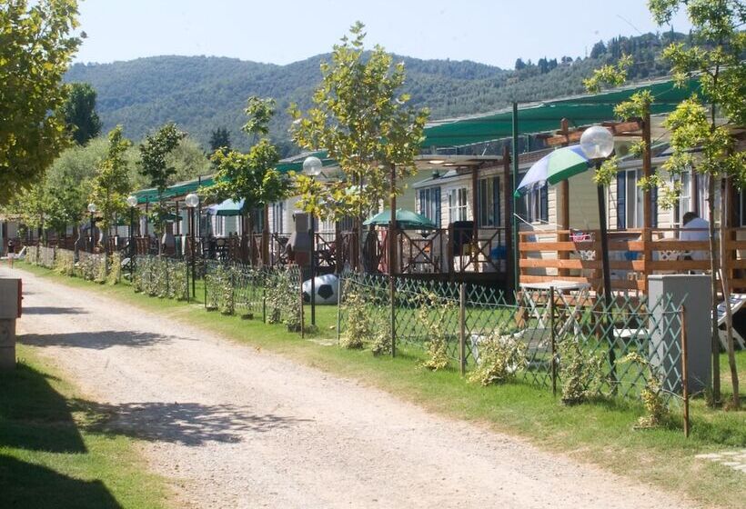 ホテル Camping & Village Polvese