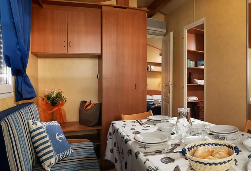 호텔 Isamar Holiday Village