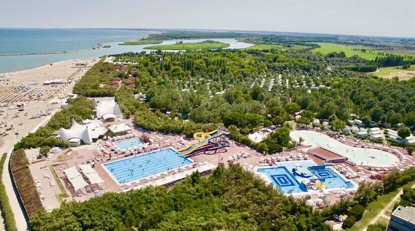 호텔 Isamar Holiday Village