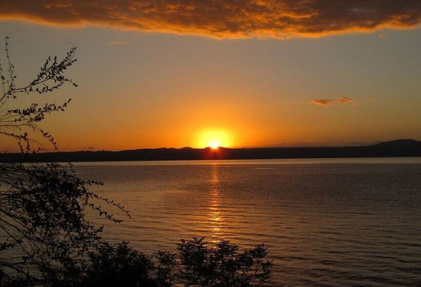 호텔 Parco Del Lago Glamping & Lodges