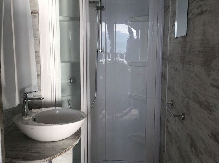 호텔 Parco Del Lago Glamping & Lodges