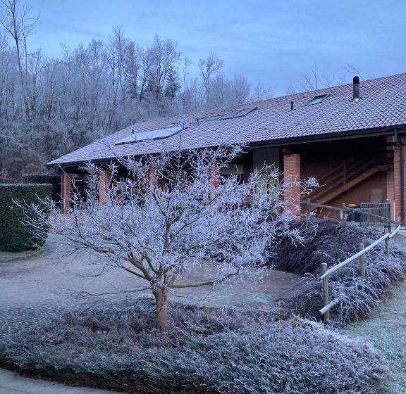 فندق ريفى Agriturismo Altana Del Motto Rosso