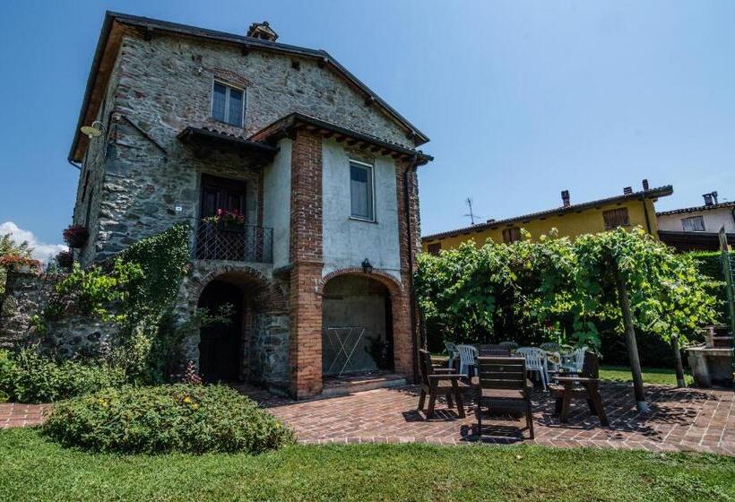 فندق ريفى Agriturismo Chioi