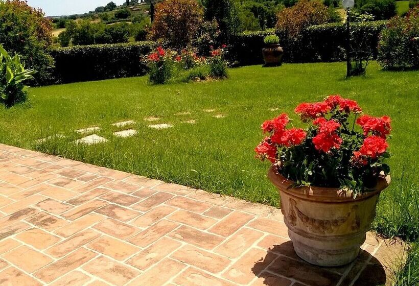 فندق ريفى Agriturismo Podere Caggiolo   Swimming Pool & Air Conditioning