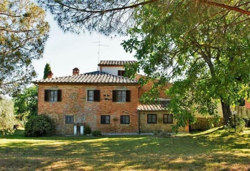 فندق ريفى Agriturismo Podere Caggiolo   Swimming Pool & Air Conditioning