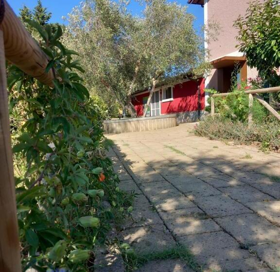 בית מלון כפרי Azienda Agrituristica Le Betulle