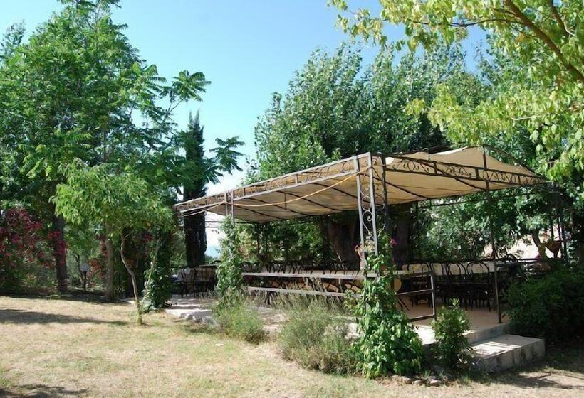 Сельский отель Tenuta Il Pino