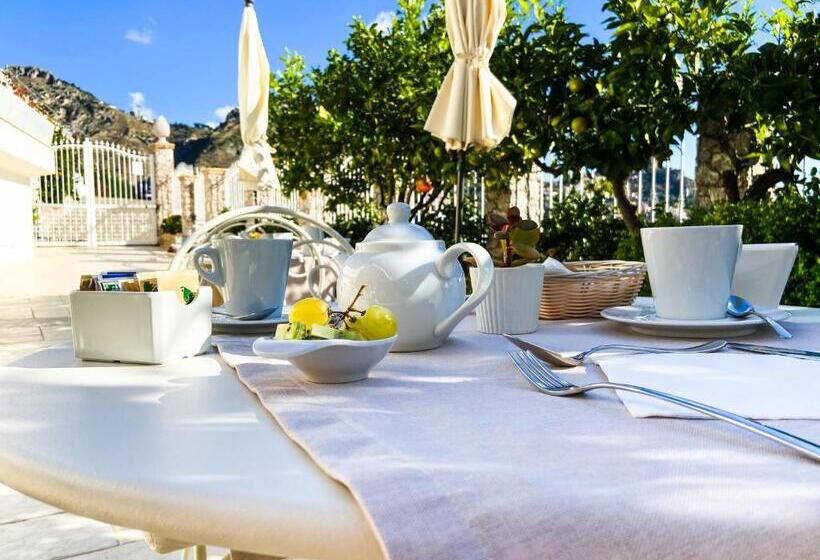 פנסיון Sciccosa Guest House