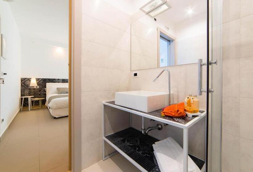 פנסיון Sciccosa Guest House