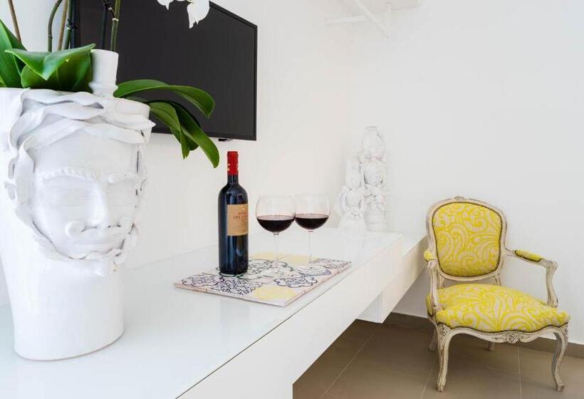 פנסיון Sciccosa Guest House