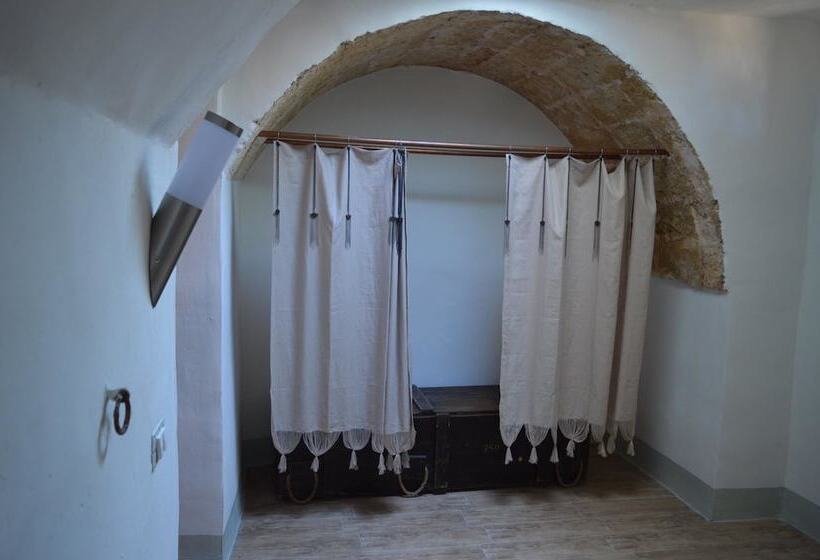 פנסיון Villa Alice Resort