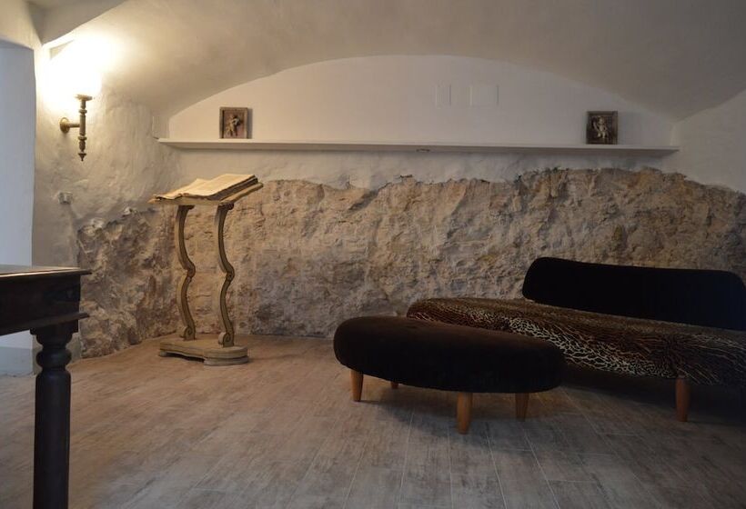 פנסיון Villa Alice Resort