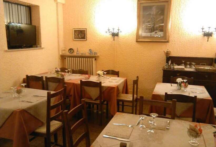 여관 Nuovo Hotel Moderno