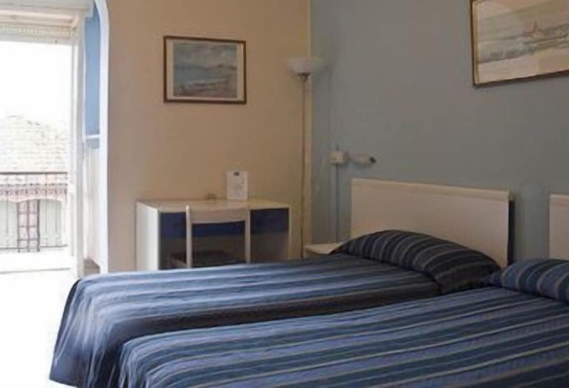 여관 Nuovo Hotel Moderno