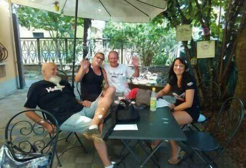 여관 Nuovo Hotel Moderno