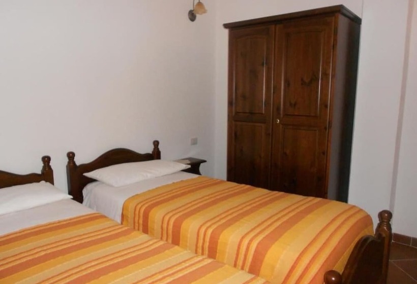 בית מלון כפרי Agriturismo Alba Chiara