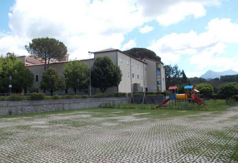 בית מלון כפרי Albergo Il Chiostro