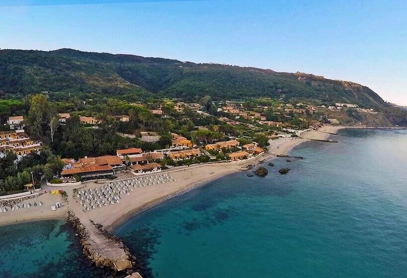 Отель Baia Paraelios Resort