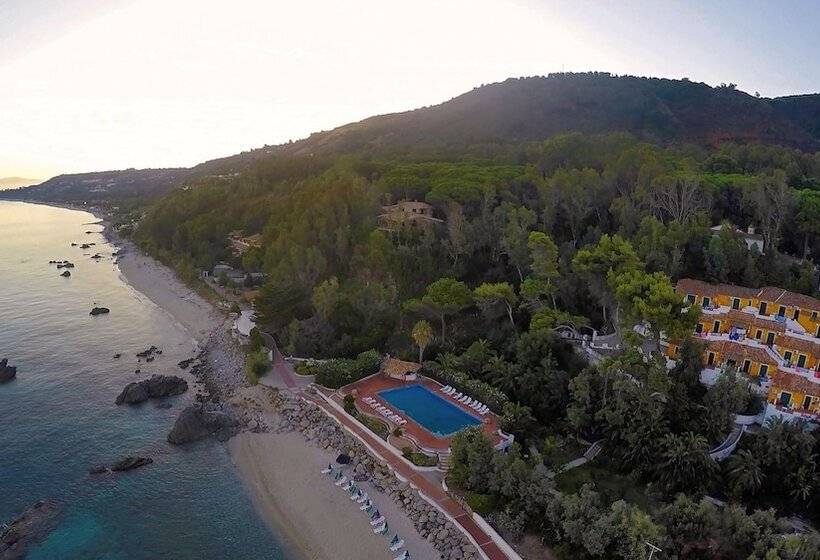 Отель Baia Paraelios Resort