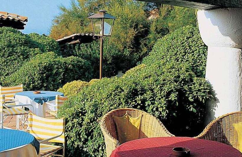 Отель Baia Paraelios Resort