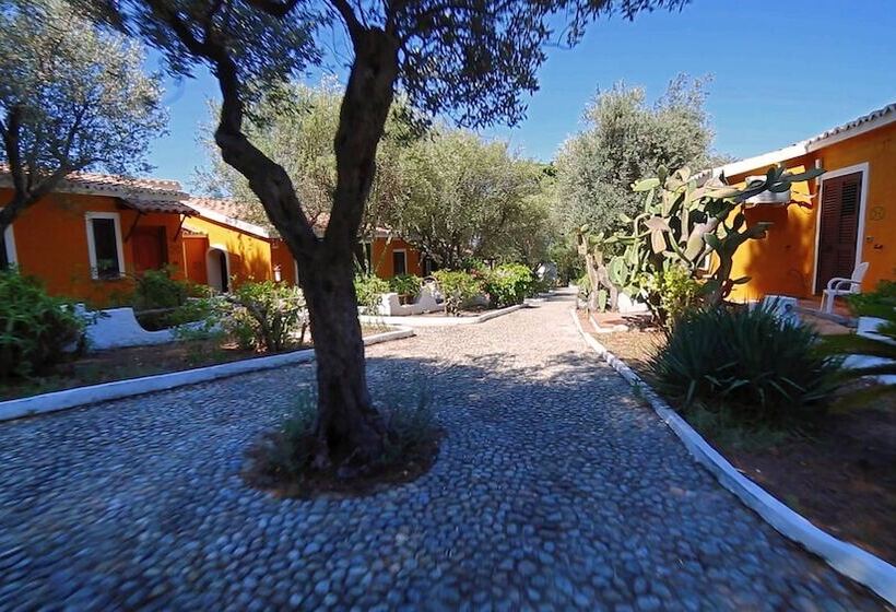 Отель Baia Paraelios Resort