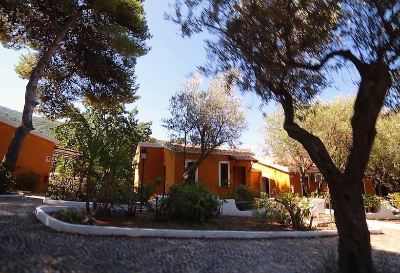 Отель Baia Paraelios Resort