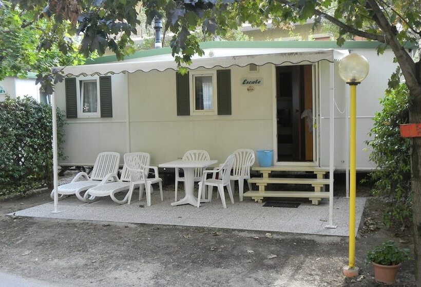 בית מלון כפרי Camping Daino