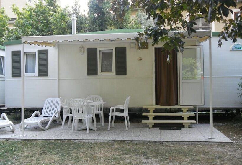 בית מלון כפרי Camping Daino