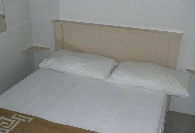 בית מלון כפרי Camping Daino