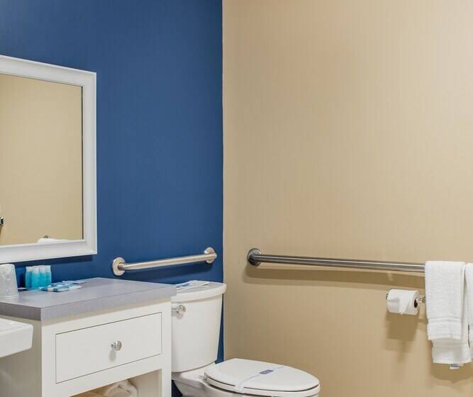 فندق Capt. Thomson S Resort