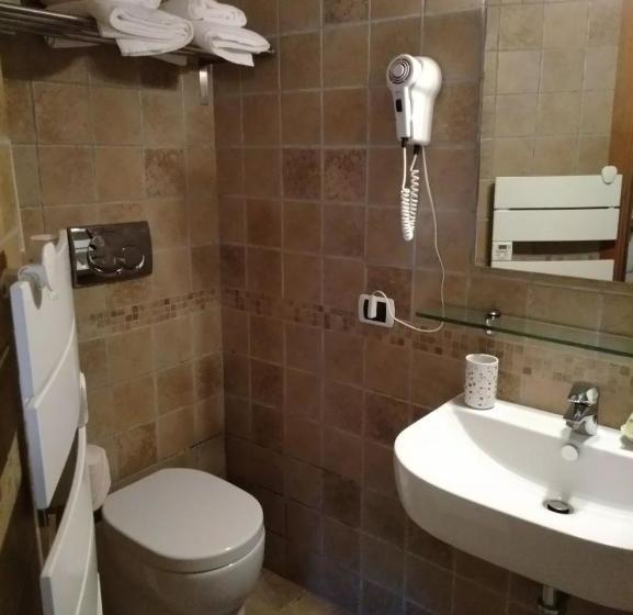 Отель Locanda Degli Elfi E Ristorante Mascha Parpaja