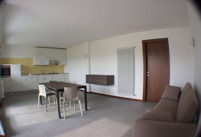 فندق ريفى Agriturismo Ai Tre Castelli