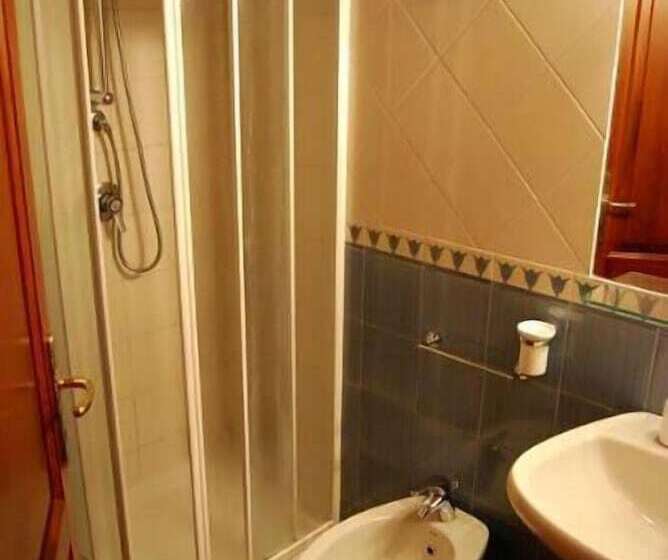 فندق ريفى Agriturismo Ragoncino