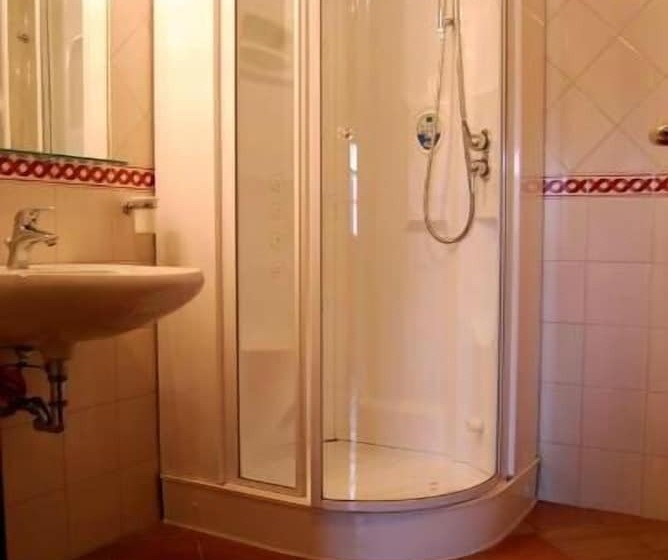 فندق ريفى Agriturismo Ragoncino