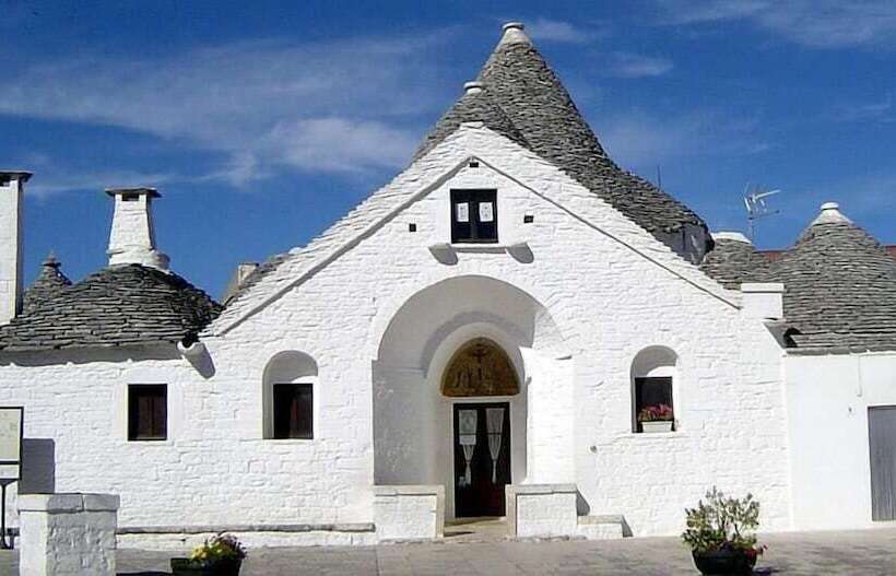 پانسیون Trulli Resort Monte Pasubio