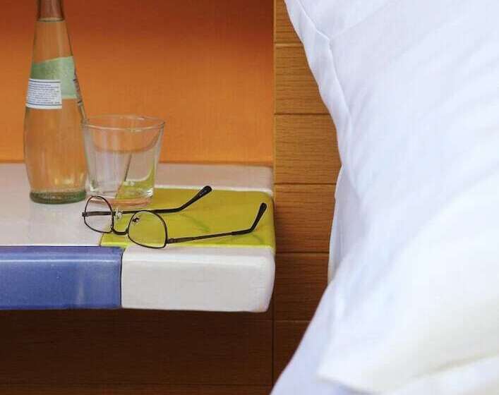 1st Creatif Hotel Elephant