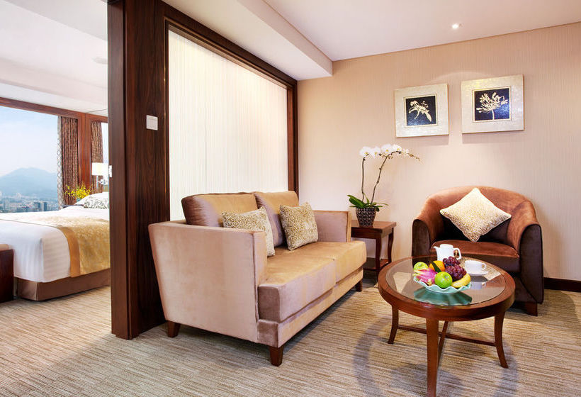 Crowne Plaza Nanjing Hotel & Suites