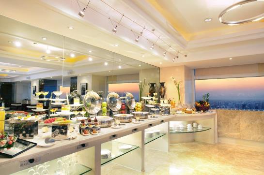 Crowne Plaza Nanjing Hotel & Suites