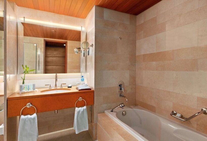 Hilton Kuwait Resort