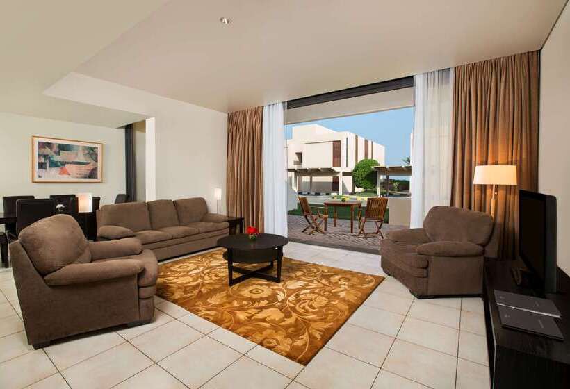 Hilton Kuwait Resort