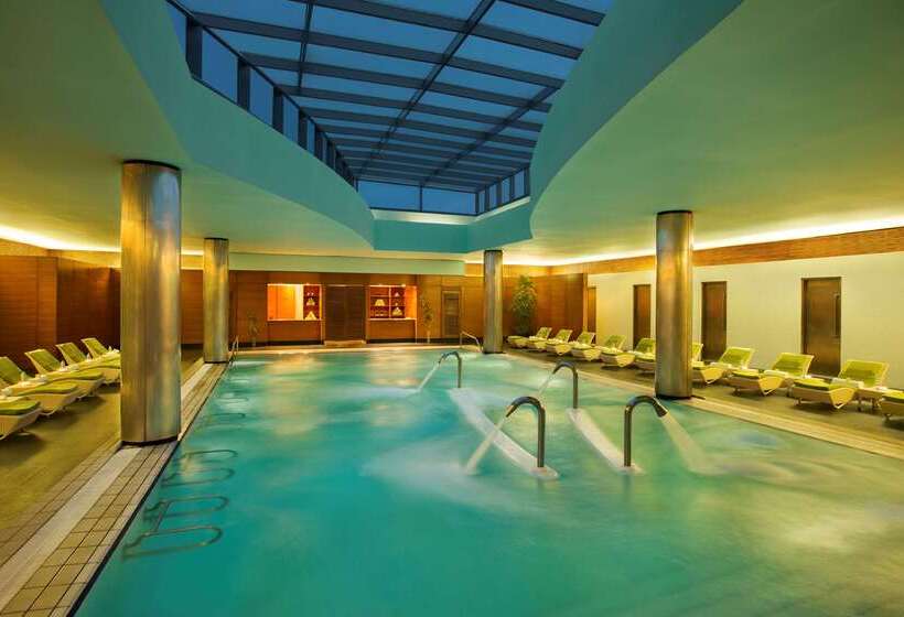 Hilton Kuwait Resort