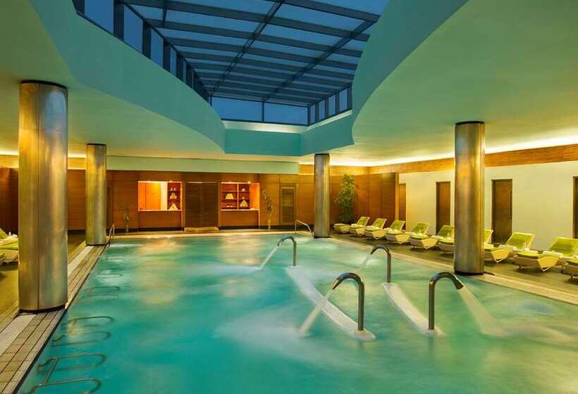 Hilton Kuwait Resort