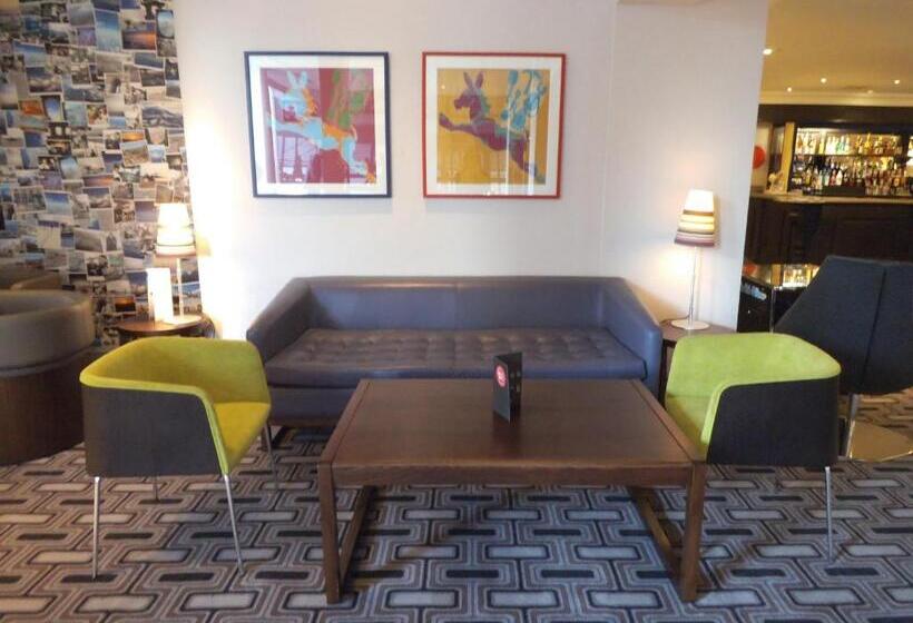 Отель Airport Inn Gatwick