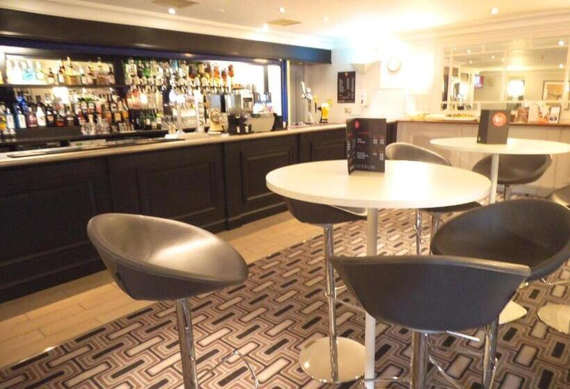 Отель Airport Inn Gatwick