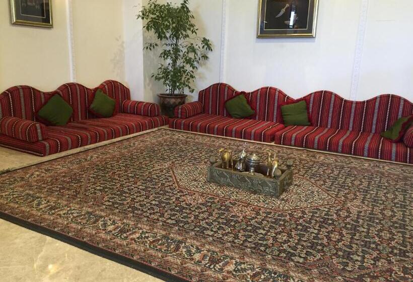 هتل Al Madinah Holiday