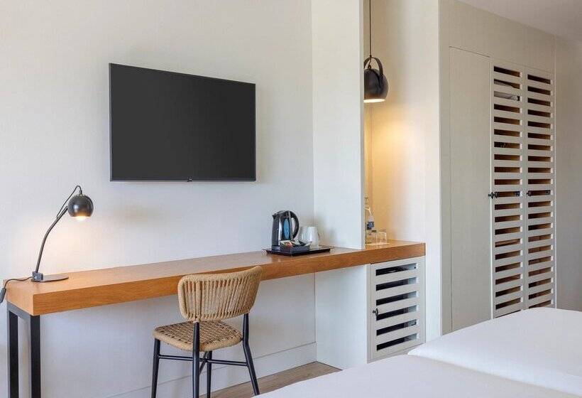 Отель Aluasoul Costa Adeje   New Opening